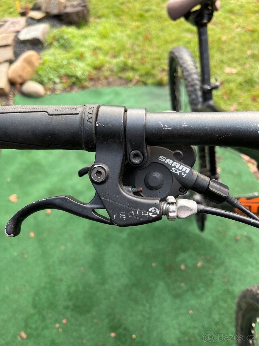 GT Hucker 2.0 Street kolo - 8