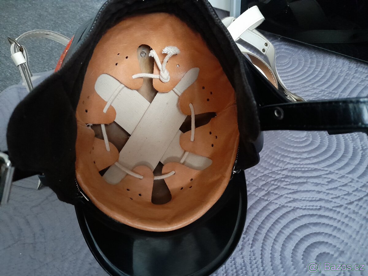 Stará policejní přilba VB, SNB, + Opasek - 8