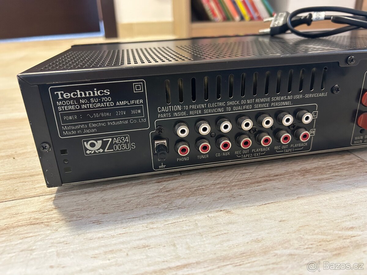 Zesilovač Technics SU-700 Stereo Integrated Amplifier - 8