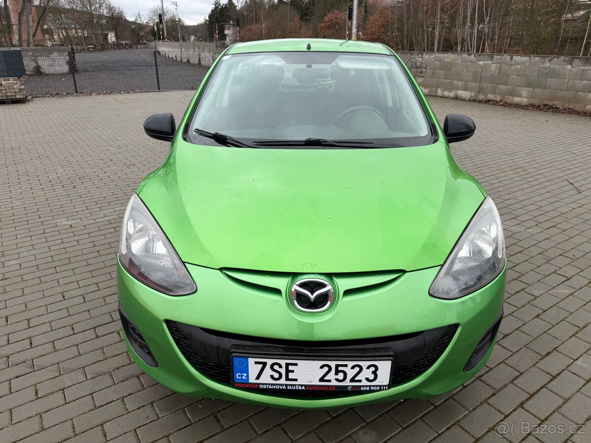 Prodám Mazda 2, 1.3i - 8