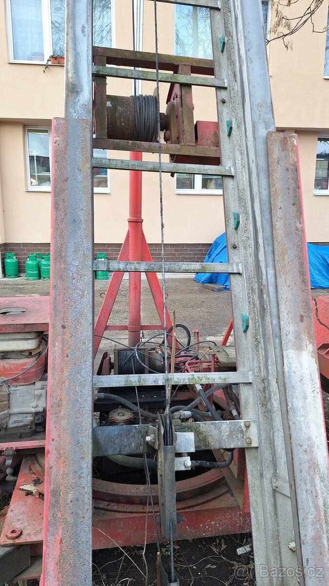 stavební výtah 32m - 8