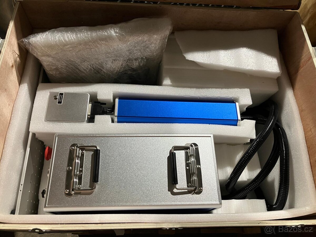 Fiber laser OMTech 30W 175x175 mm s ochranným boxem - 8