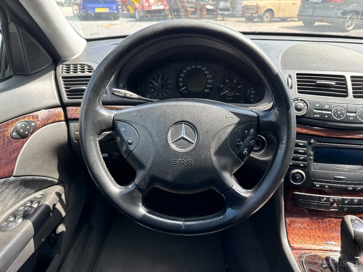 Mercedes-Benz E 220 CDI 110kW - 8