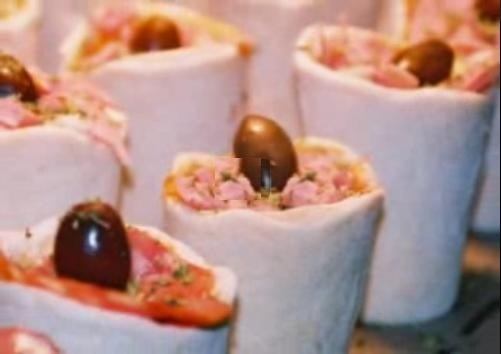 Zapékací kolotoč a lis na pizza kornouty - 8