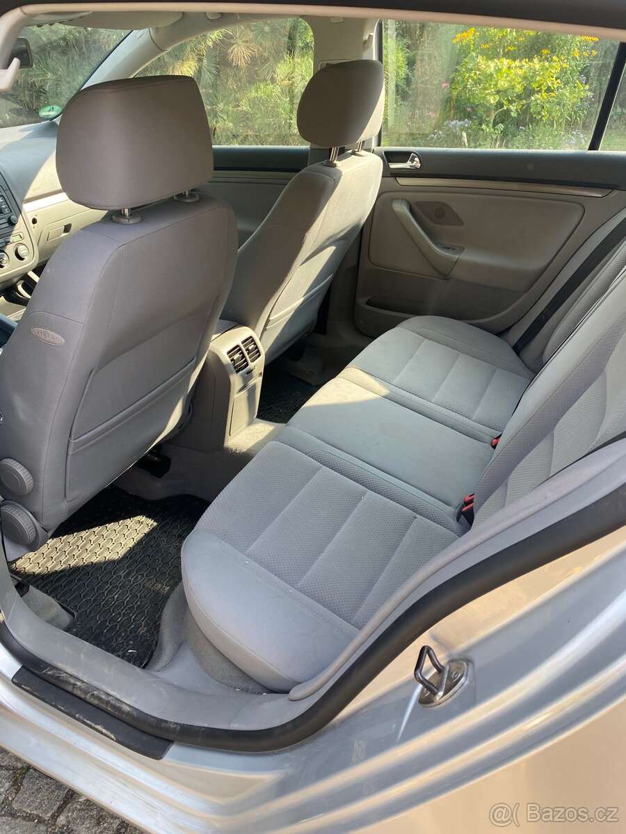 VW Golf 5 1.6FSI Náhradní díly/ND - 8
