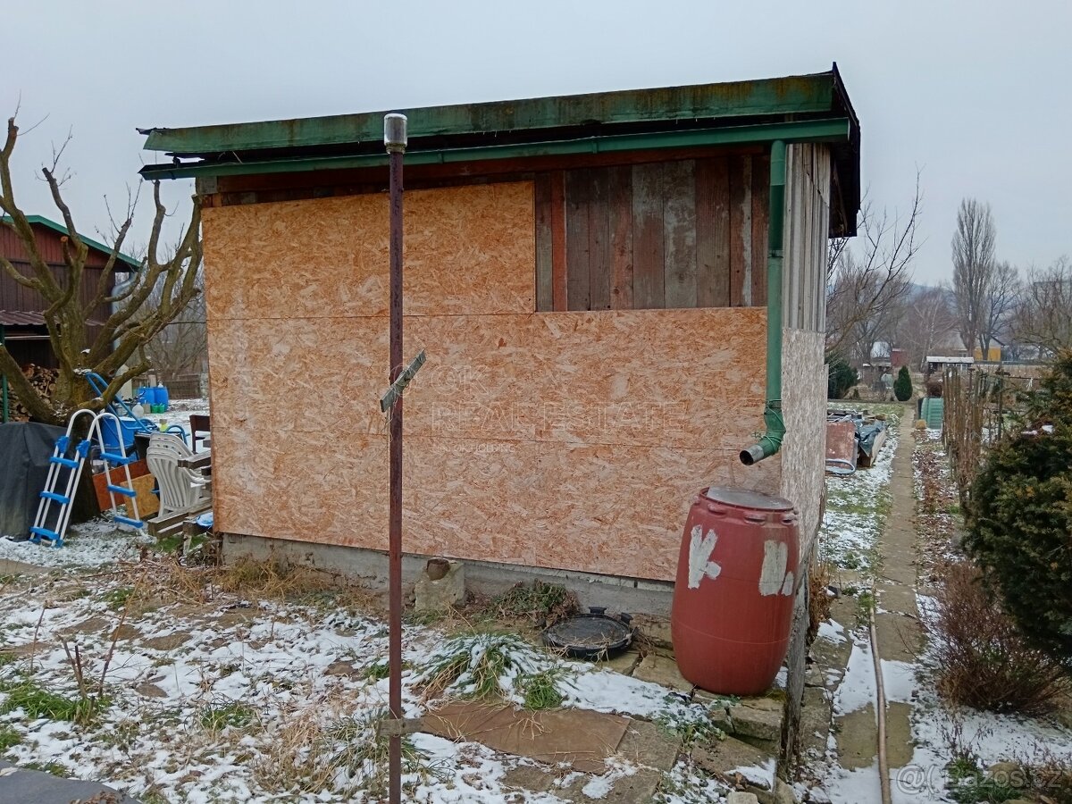 Zahrada s chatou, Otrokovice - 8