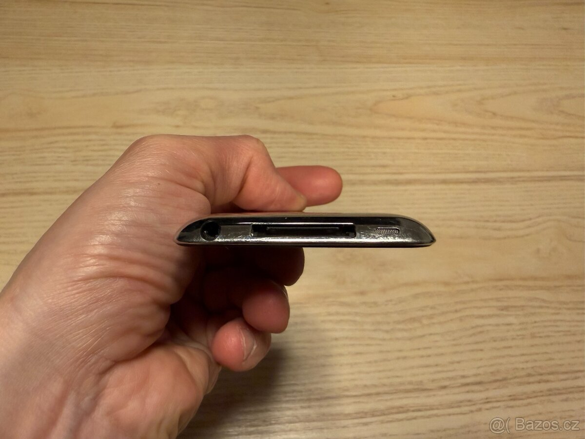 Apple iPod touch 4. generace (32 GB) iOS 6.1.2 - 8