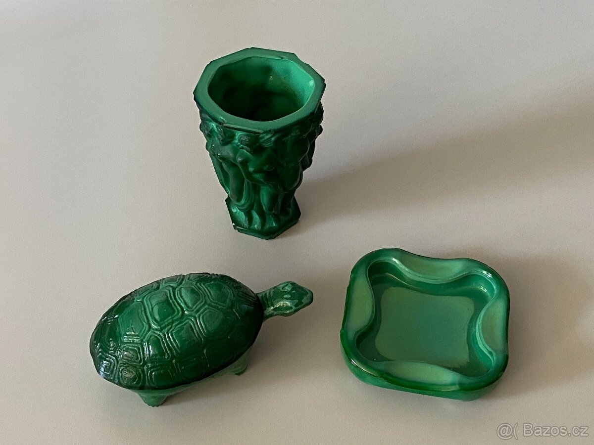 váza malachit popelník želva zelené sklo malachit - 8