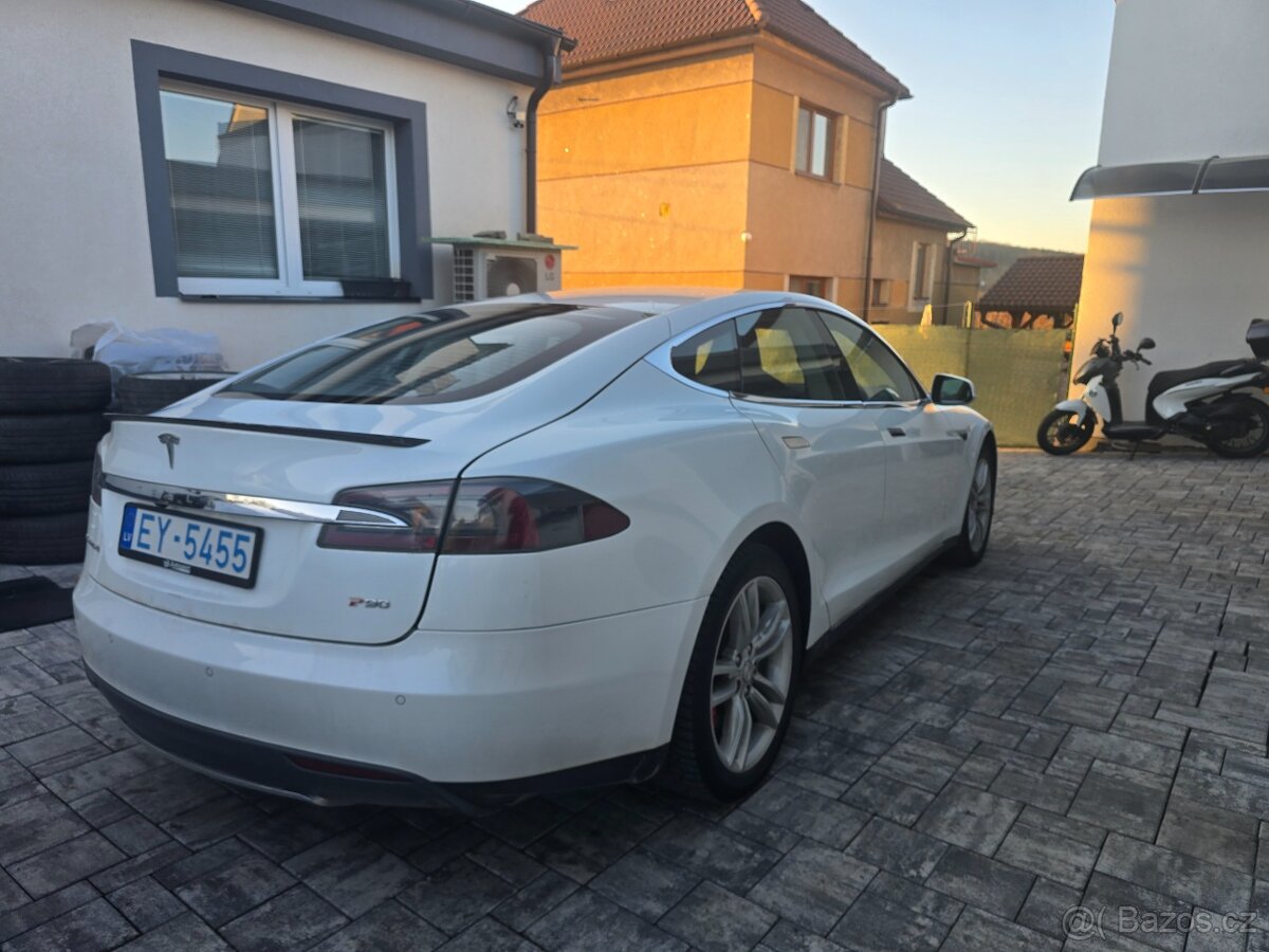 Tesla model s P90 Performance - 8