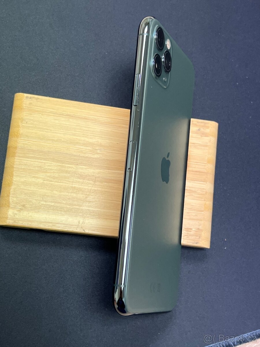 Apple iPhone 11 Pro Max 64GB Zelený 100% baterie - 8