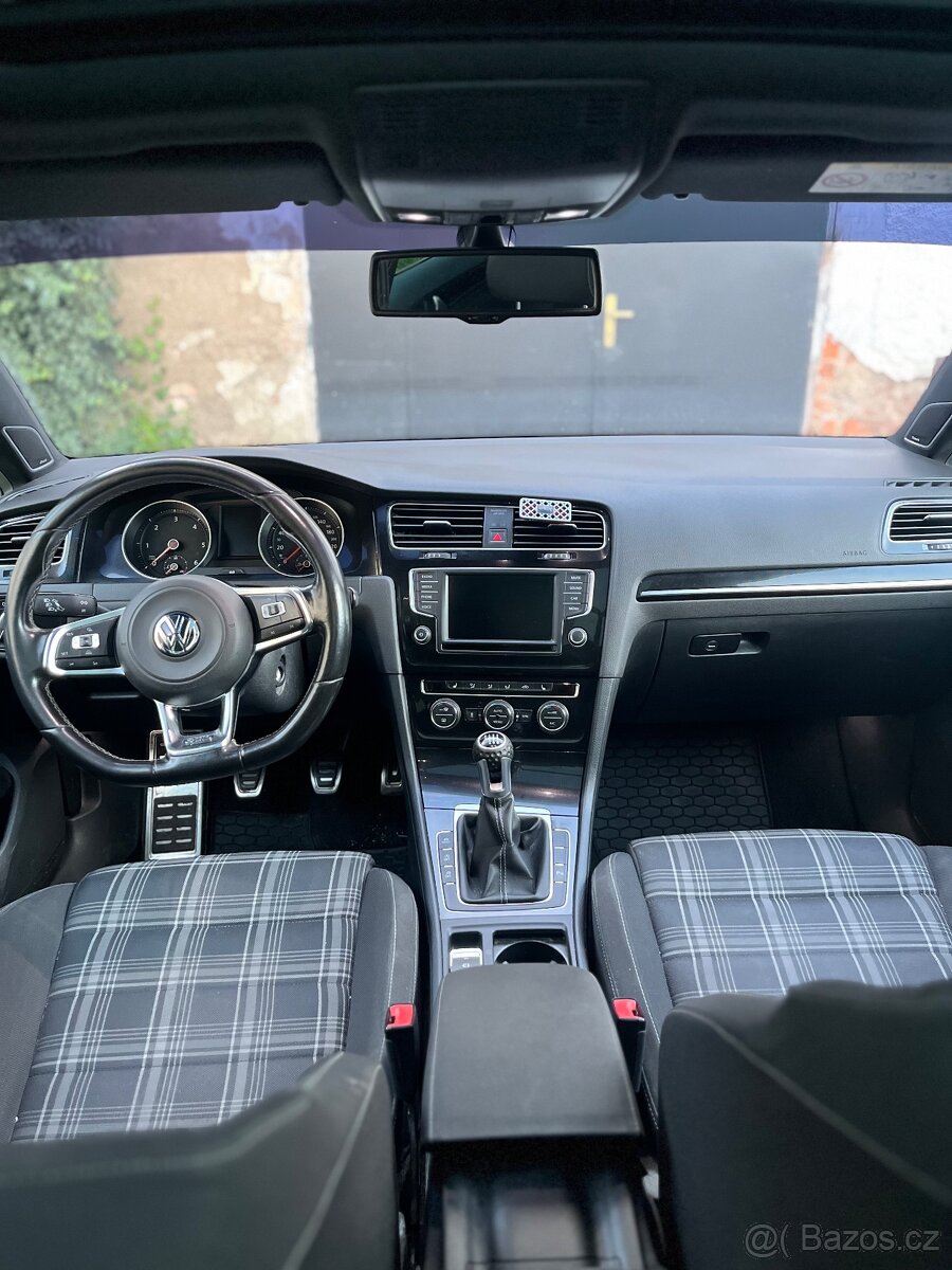 Volkswagen Golf VII GTD - 8