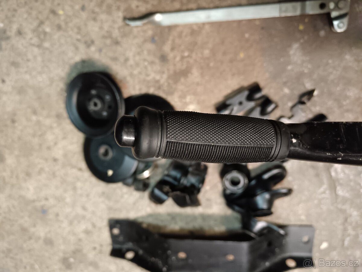 Škoda 1000MB díly - 8