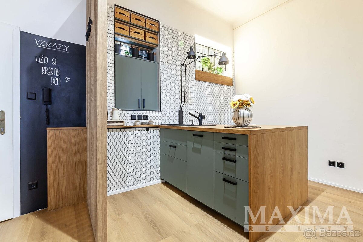 Byt 2+kk o ploše 65 m2 - Praha, Nové Město - 8