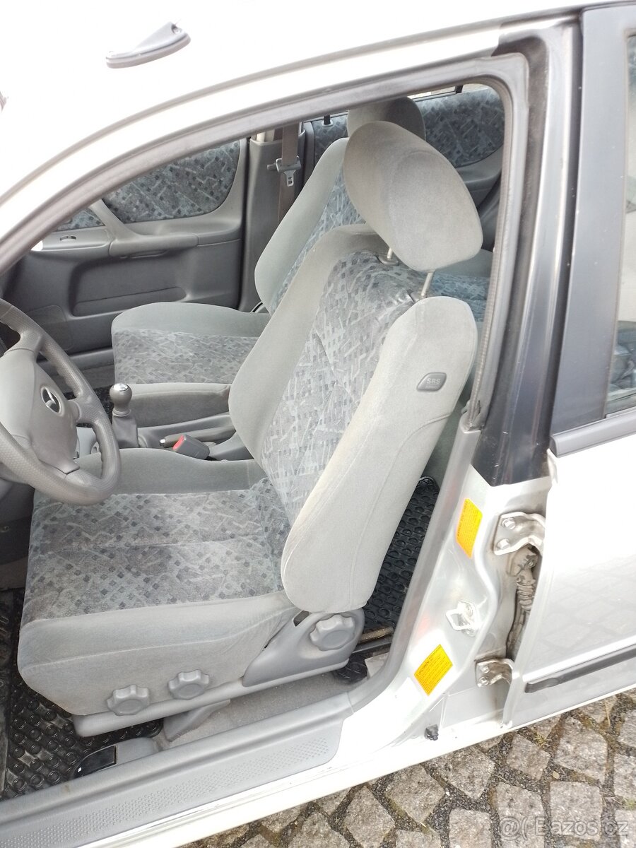 Mazda 323 LPG eko poplatek zaplacen - 8