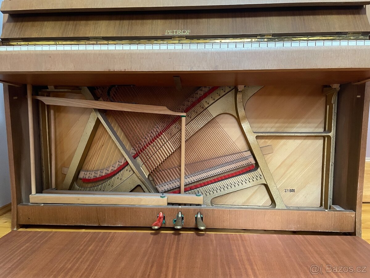 Pianino PETROF - 8