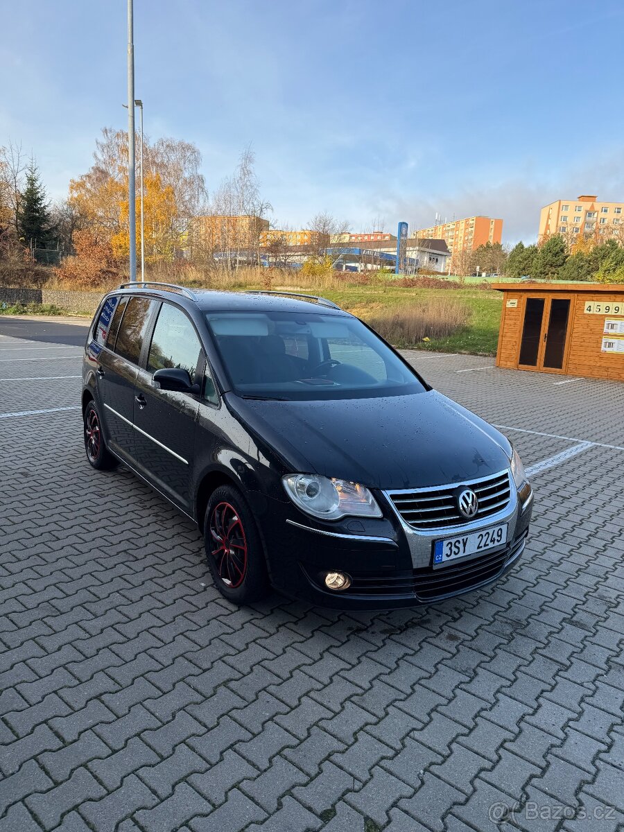 Vw Touran 2.0tdi 103kw rok 11/2007 - 8