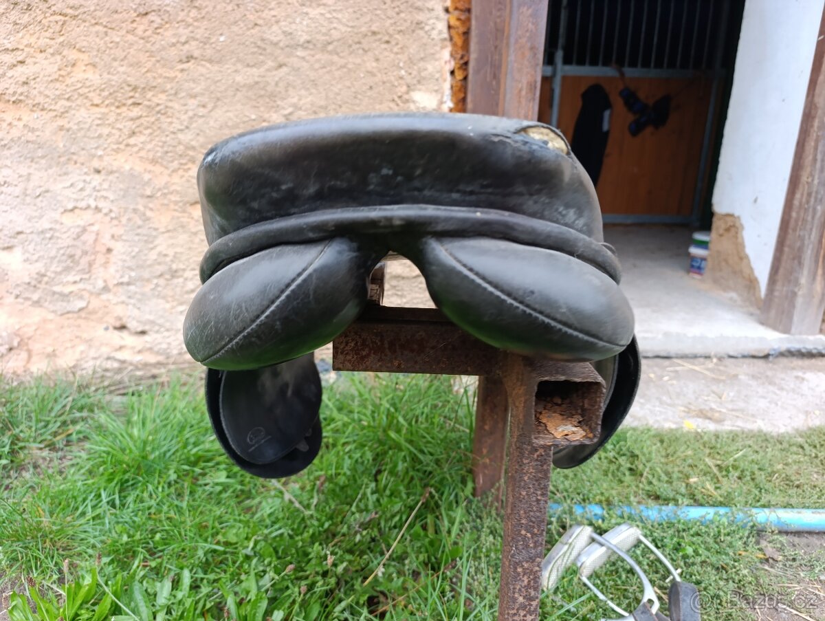 Sedlo Jan Hauzr 3/17,5 - 8