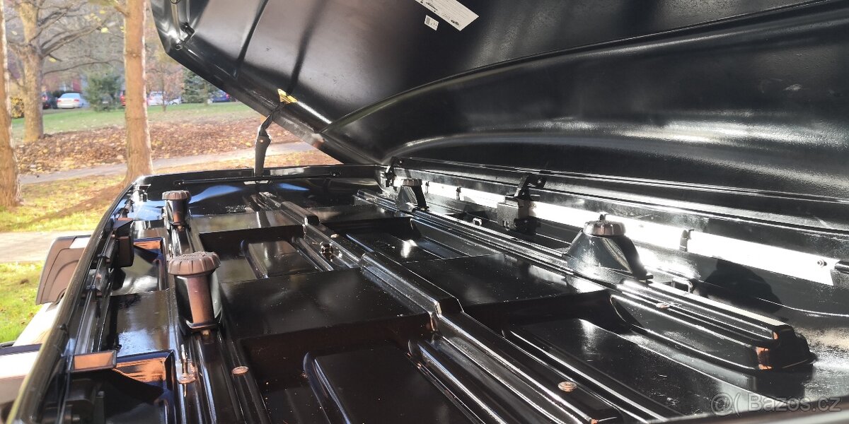 STŘEŠNÍ BOX THULE SPIRIT 820 - 8