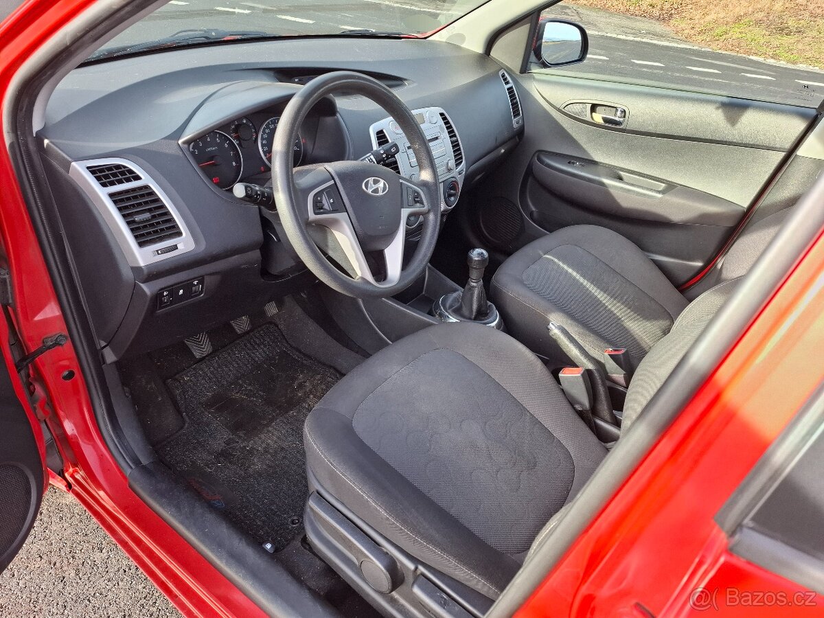 Hyundai i20 1.2 - 8