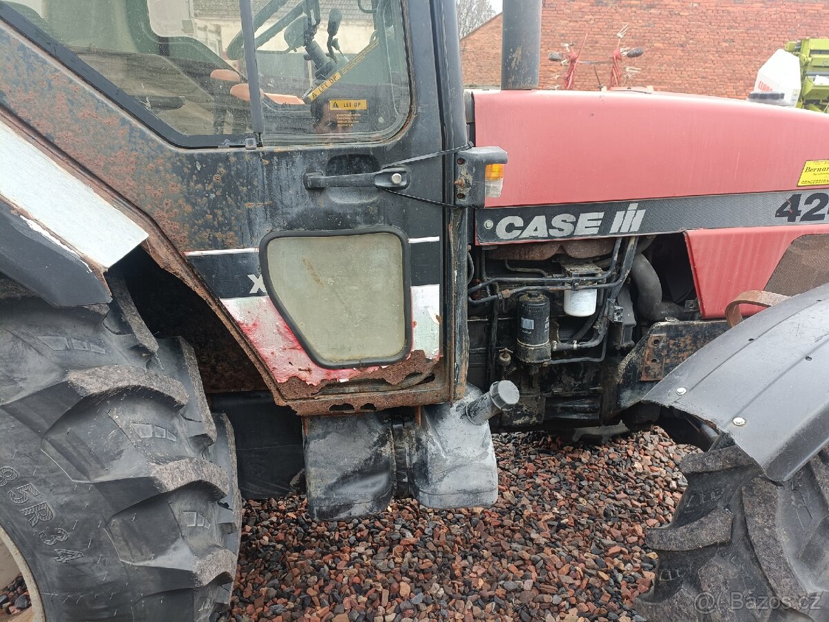 68kW/90PS Traktor CASE IH 4240 XLA, 4x4, 4-válec - 8