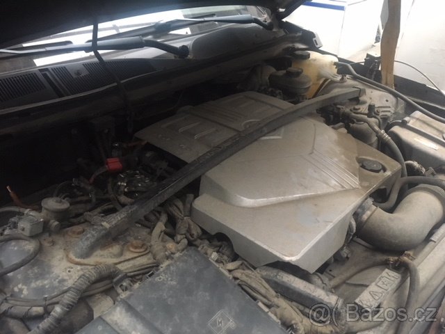 Cadillac SRX 3.6 V6 i 4,6 V8 Sport Luxury na díly - 8