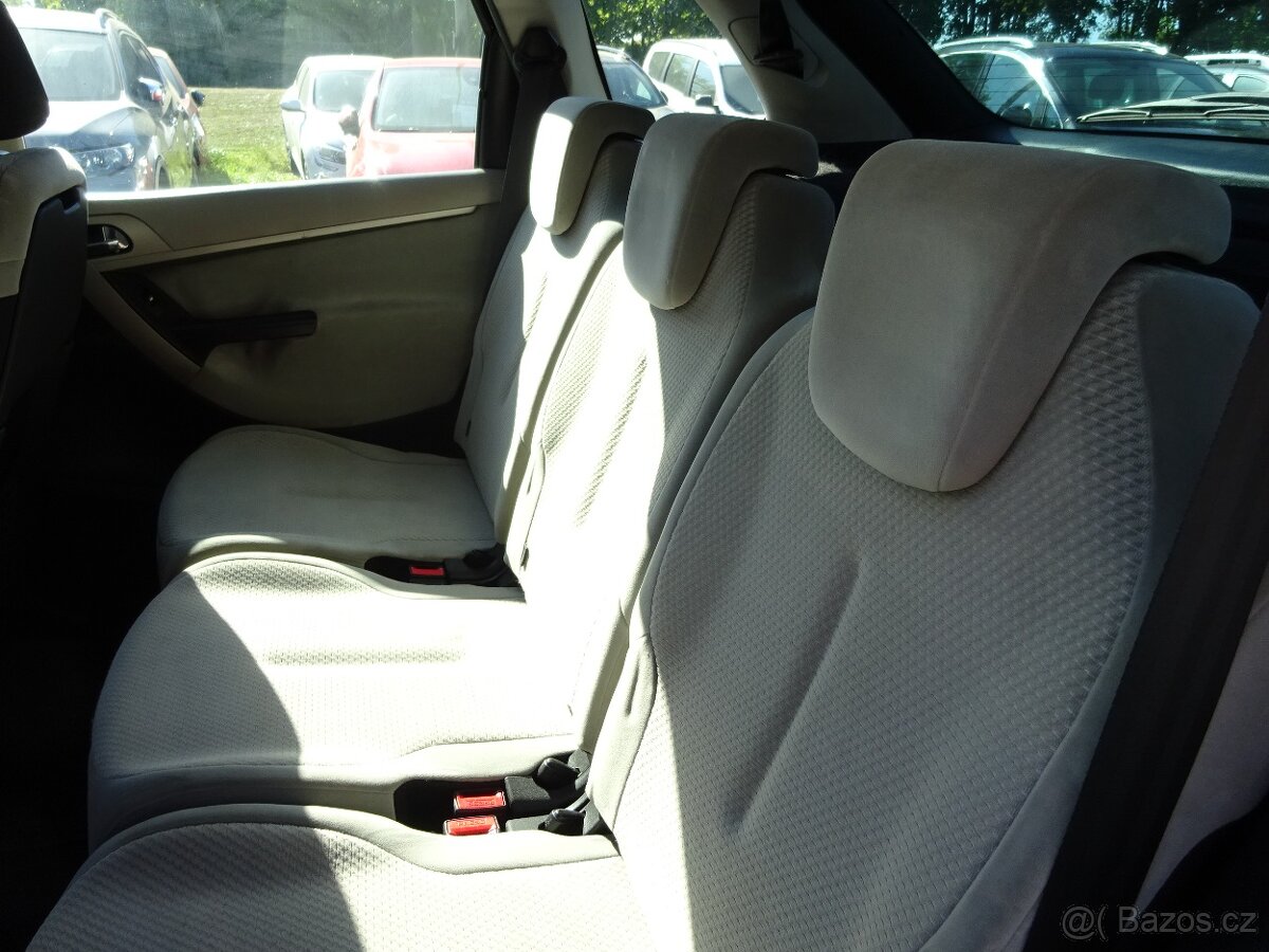 Citroën C4 Picasso 1,6 HDI - 8