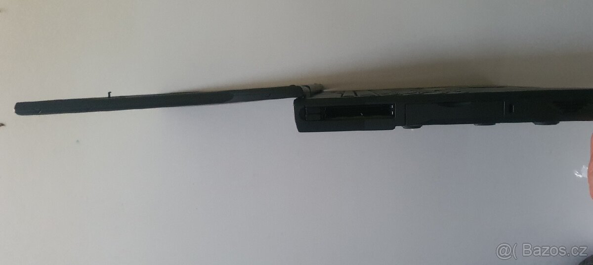 Dell Latitude C640. 14 palců (35 cm) Windows XP Home - 8