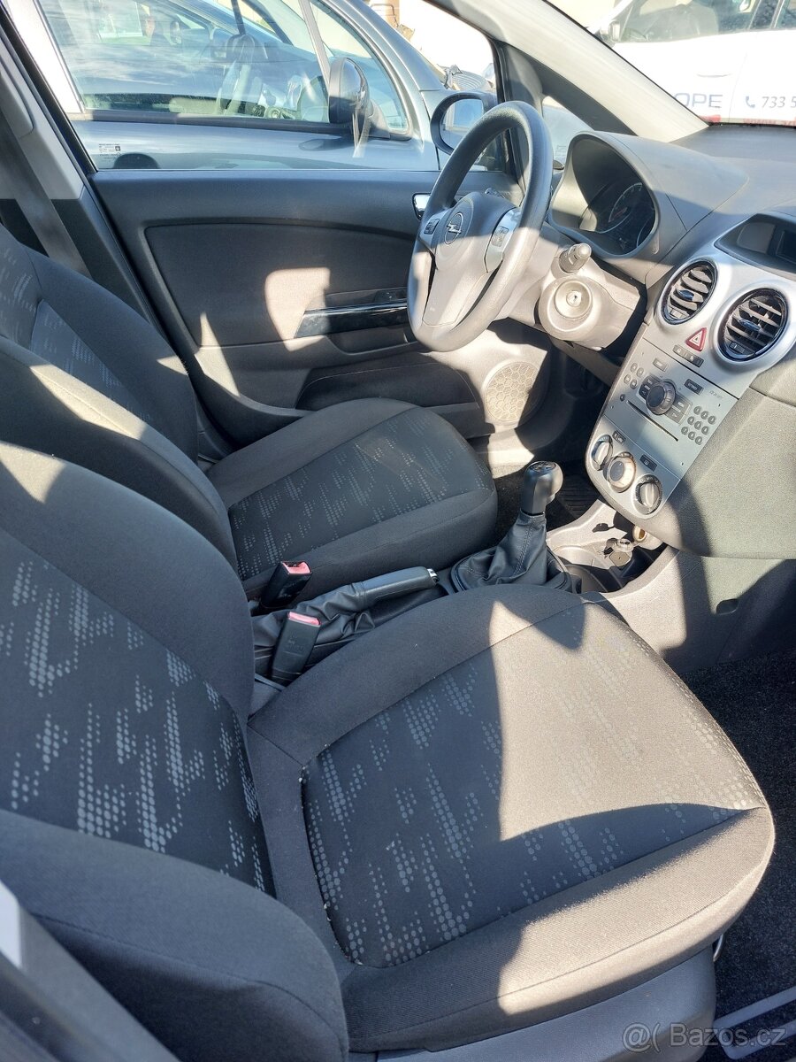 Opel CORSA 1.0i, rv.2015, 1.majitel, najeto 86tkm - 8