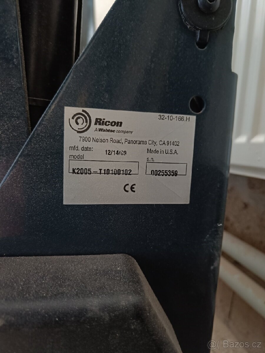 Plošina pro vozíčkáře hydraulická - 8