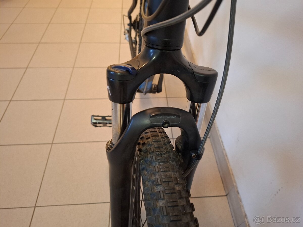 Bulls Cross Flyer - 8