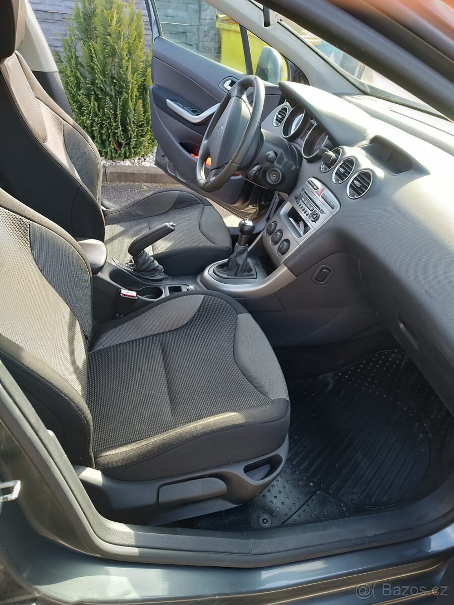 Peugeot 308 2008 - 8