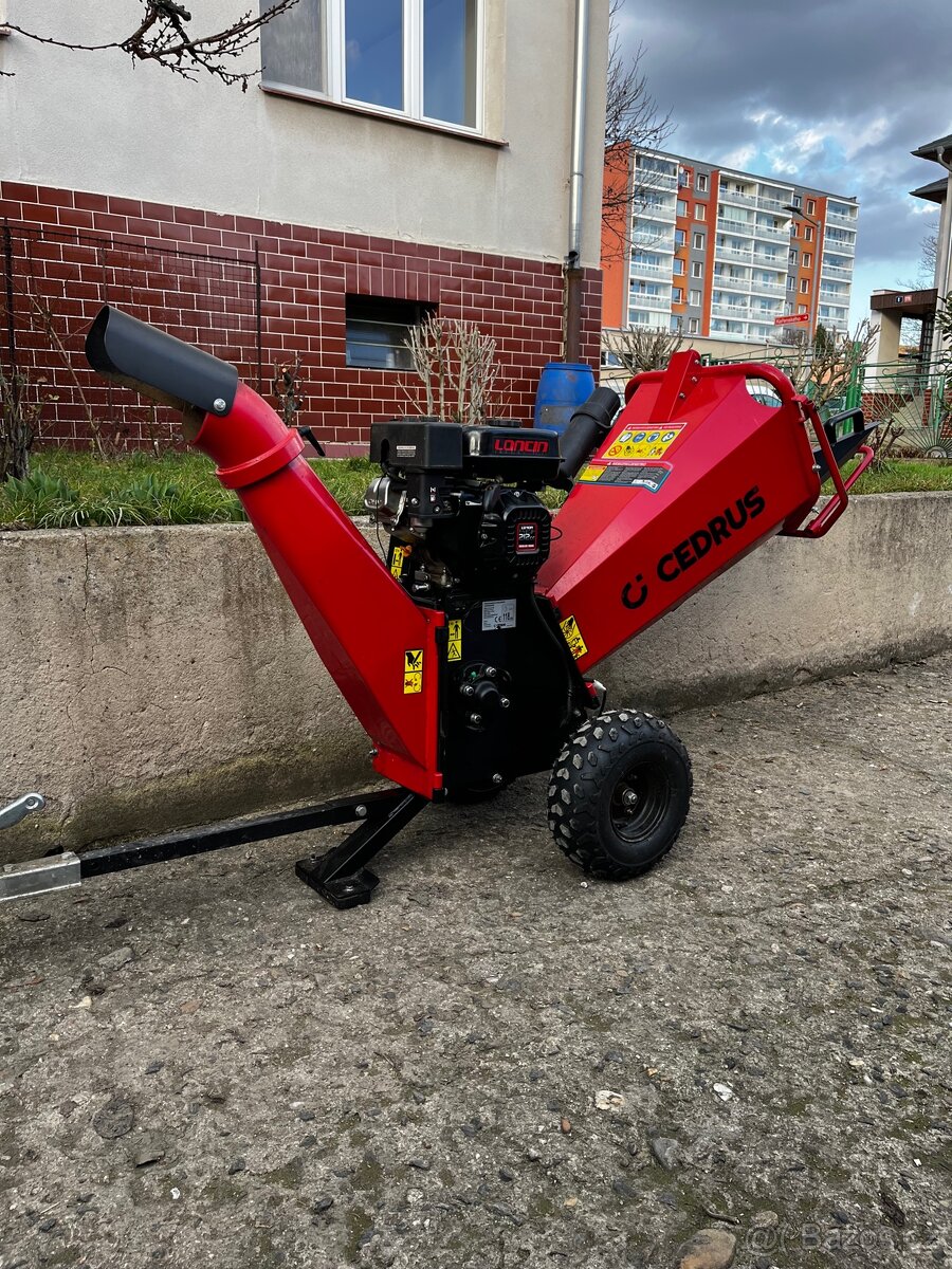 Drtič větví, štěpkovač, drtička - 8