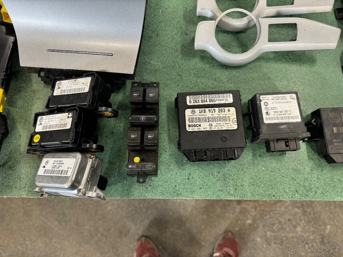 Octavia 2 podvolantova jednotka, kroužek - 8