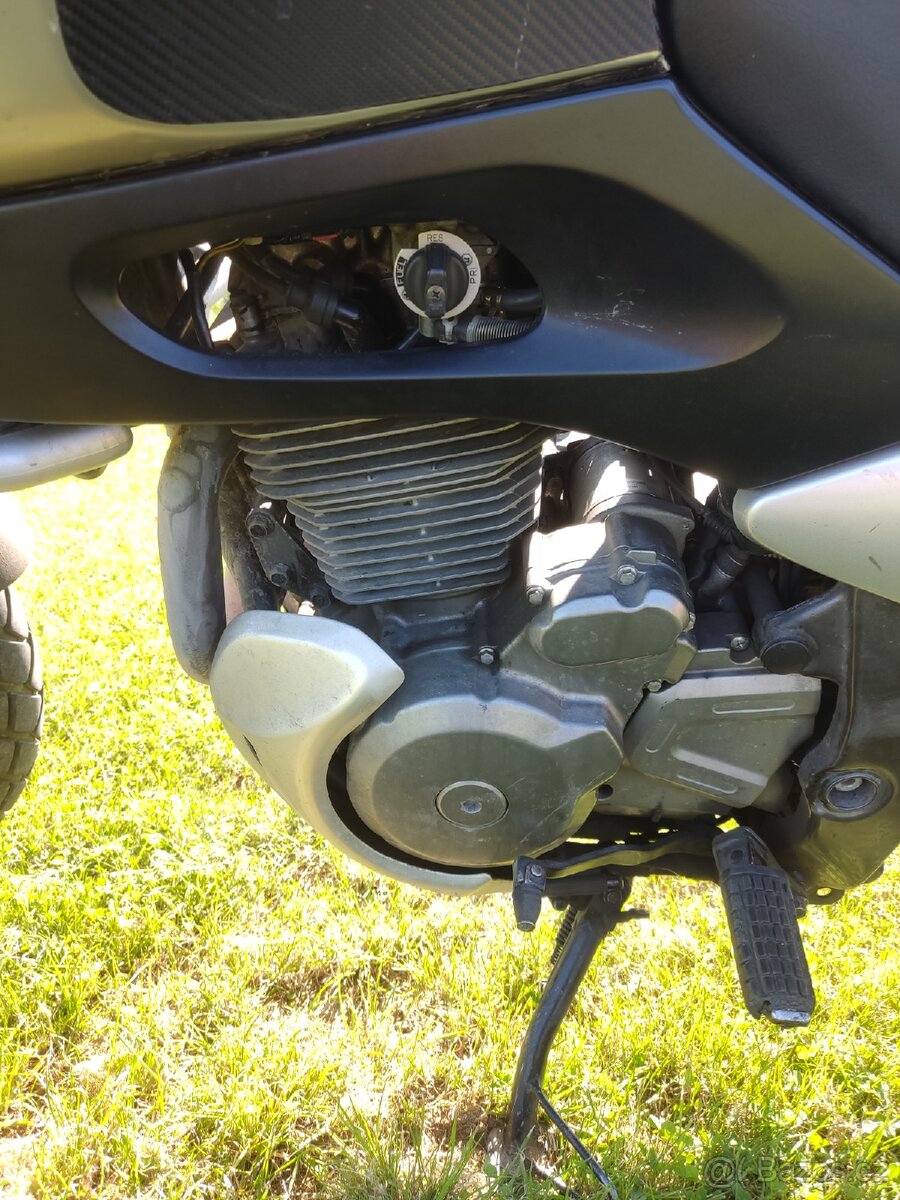 Suzuki xf 650 freewind - 8