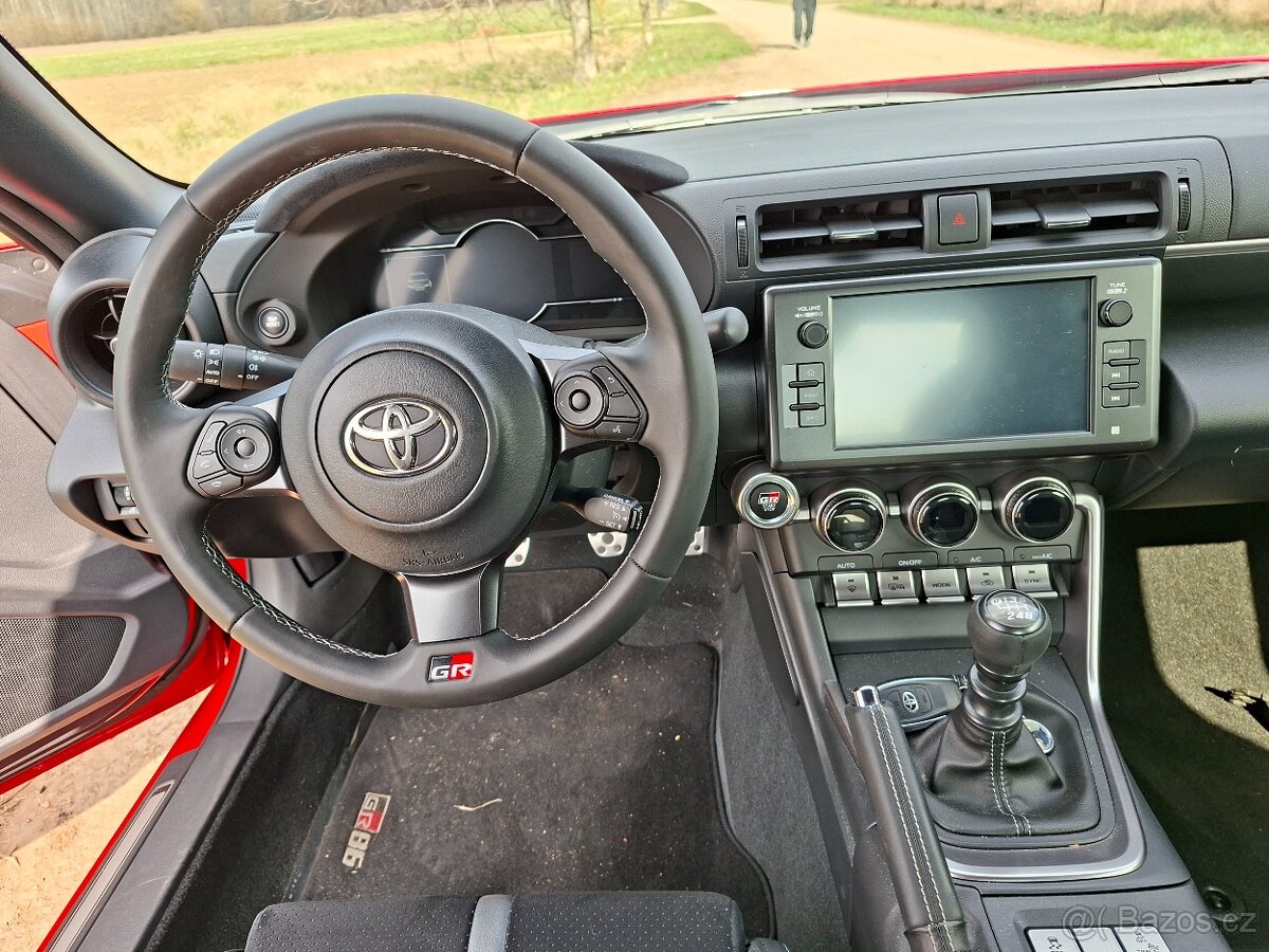 Toyota GR86 - 8