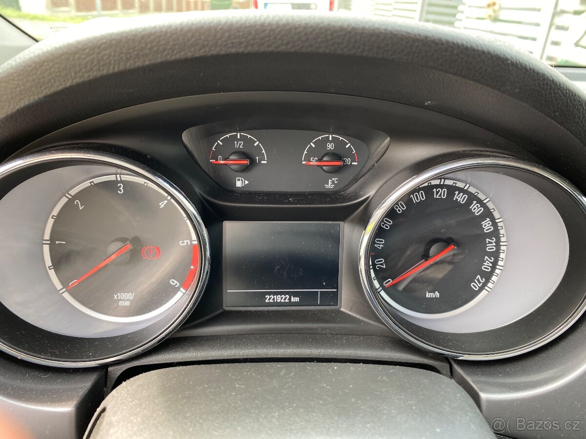 Astra k combi 1,6 cdti, 81 kw, cz - 8