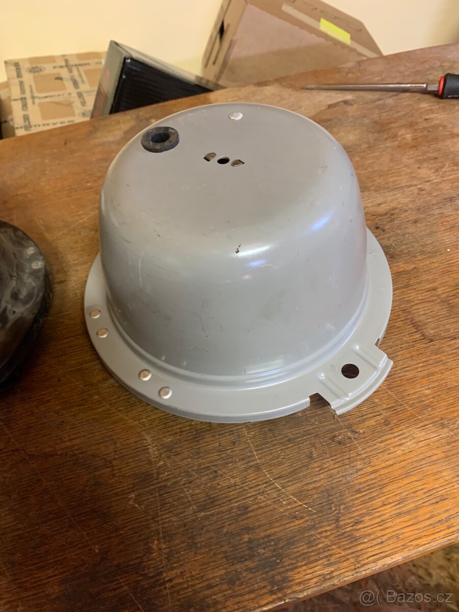 Dva hrnce předního světla Trabant - 8