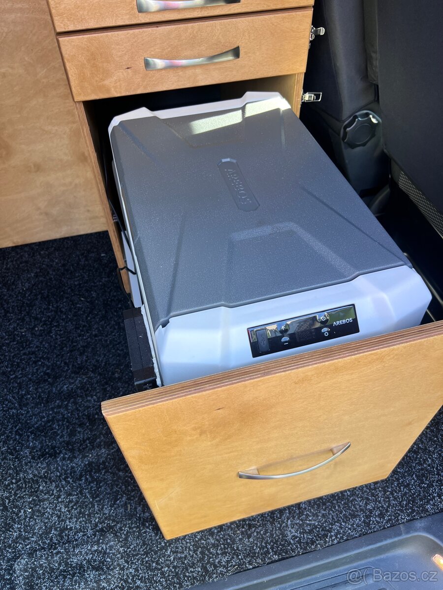 Obytná vestavba - 8