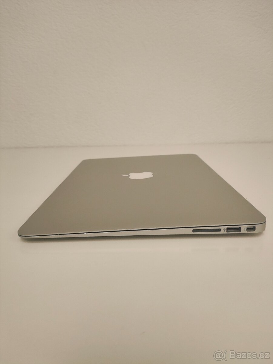 MacBook Air 2017 | i5 • 8GB • 128GB SSD - 8
