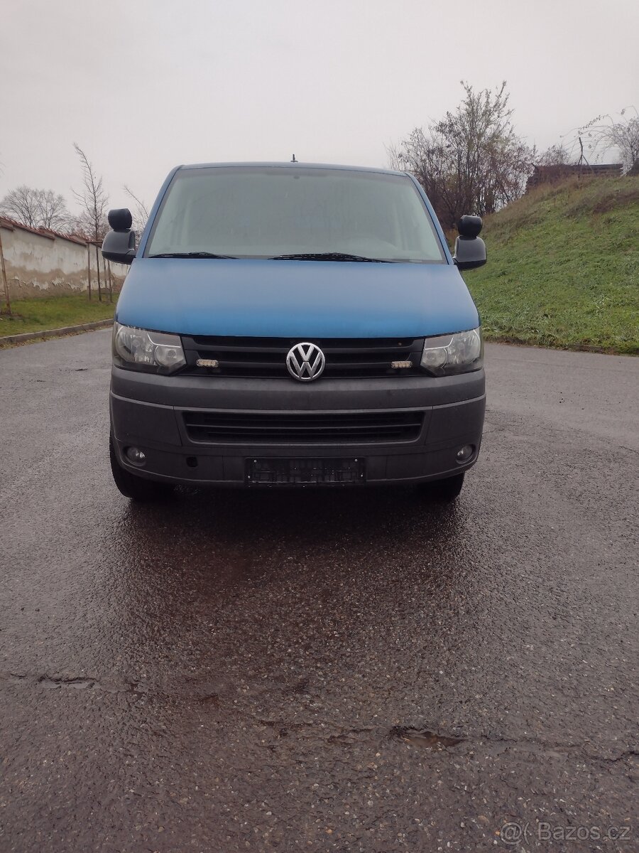 VW Transporter T5 2.0TDI - 8