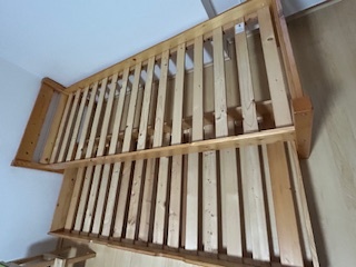 Masivní dřevěná postel s výsuvným druhým lůžkem + 1× matrace - 8