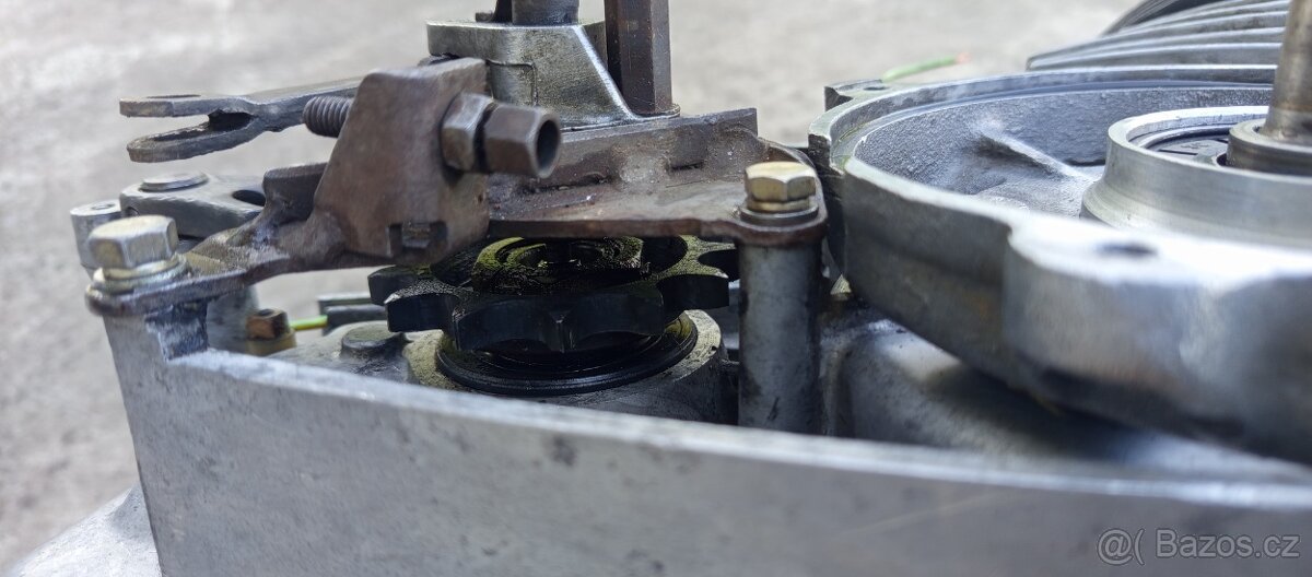 Velorex 350 motor- mechanika - 8