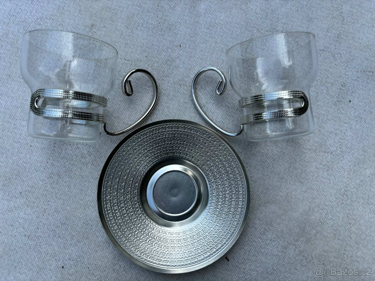 Různé sety hrnečků s talířky - 8