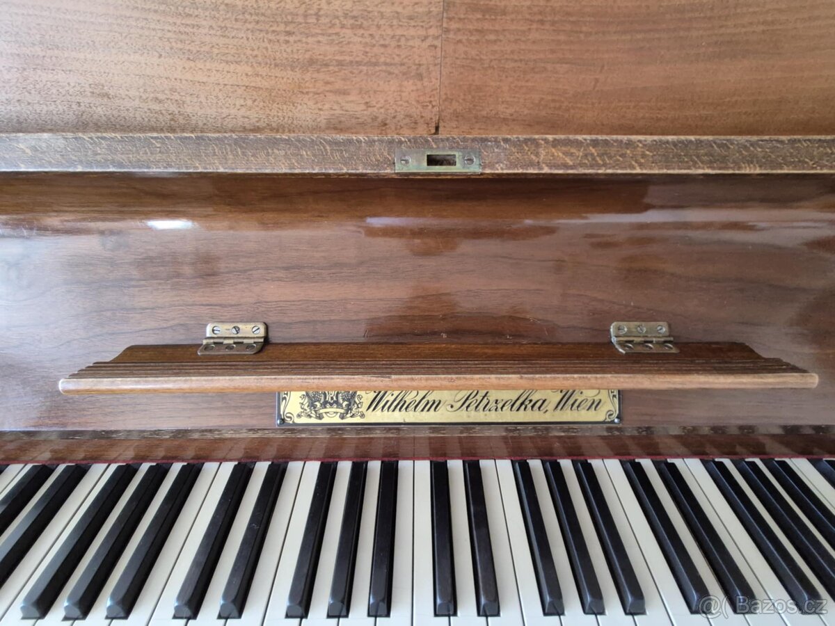 Starožitní funkční piano Wilhelm Petrzelka Wien - 8