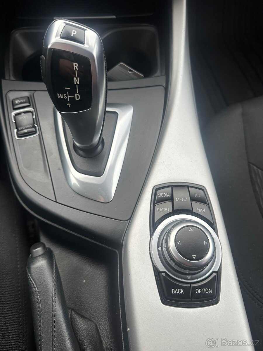 BMW 1-116-100-kw-Automat-Automat-NAVIGACE - 8