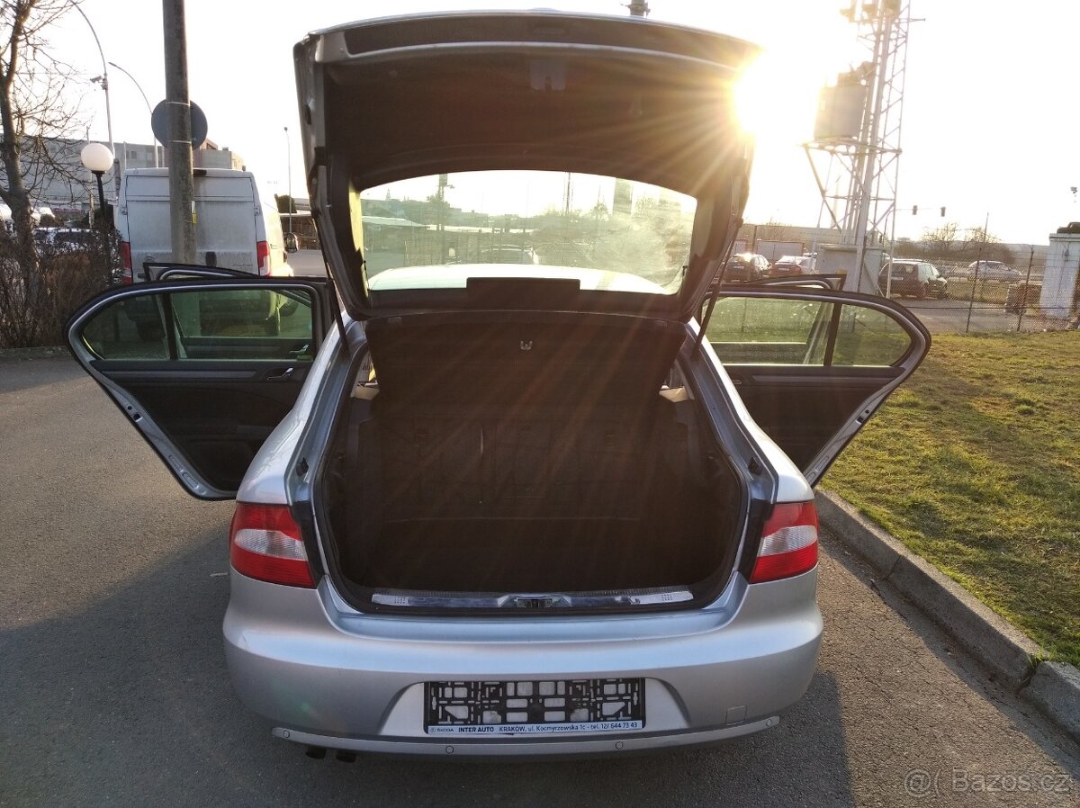 Škoda Superb 1.6 TDi-77kw - 8