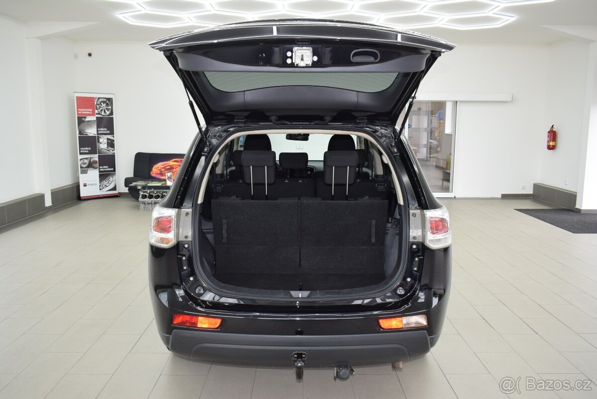 Mitsubishi Outlander 2,3 Di-D 110 kW,7-míst,4x4,kamera,TZ - 8