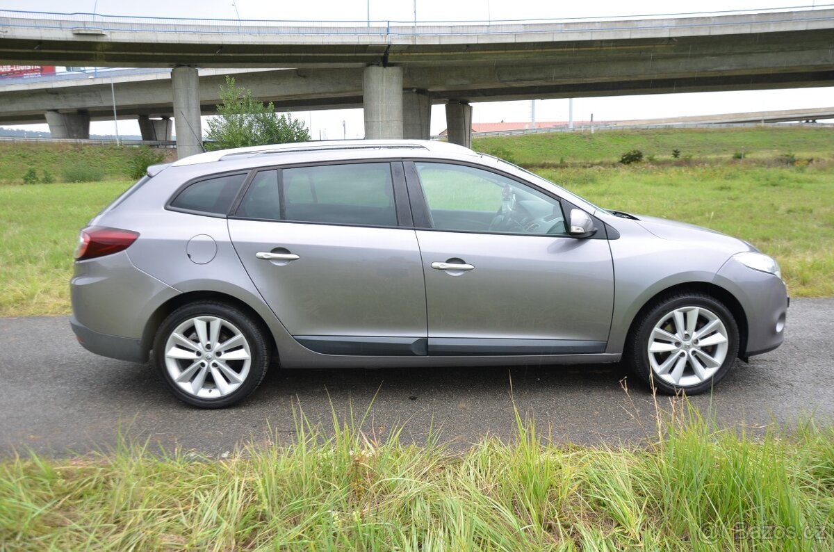 Renault Megane 3 kombi, 2.0 dCi, 118kW, max.výbava - 8