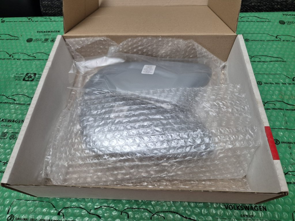 kryty vnějších zrcátek stříbrné Kia Rio (YB) H8431ADE00SL - 8