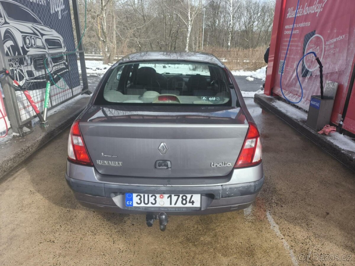 Renault Clio - 8
